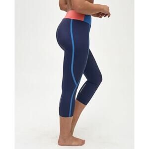 KARI TRAA Sigrun 3/4 Tights- Brand NEW with tags- Women's M- UPF 40- Reflective